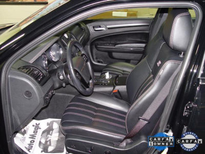 2012 Chrysler 300  S V8