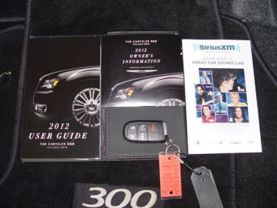 2012 Chrysler 300  S V8