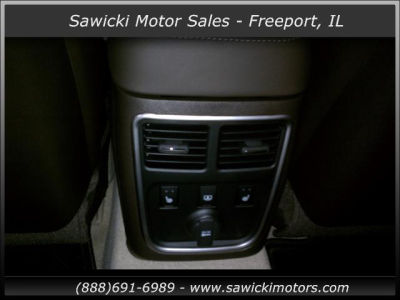 2012 Chrysler 300C  Luxury Series