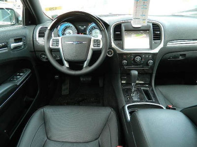 2011 Chrysler 300C  Base