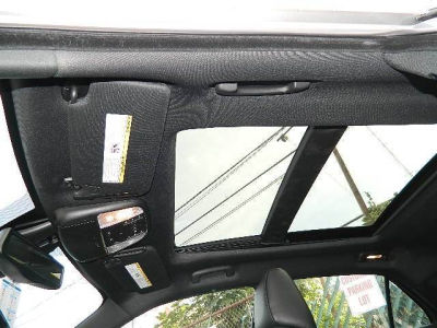 2011 Chrysler 300C  Base