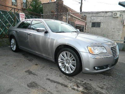 2011 Chrysler 300C  Base