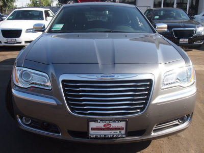 2012 Chrysler 300C  Luxury Series