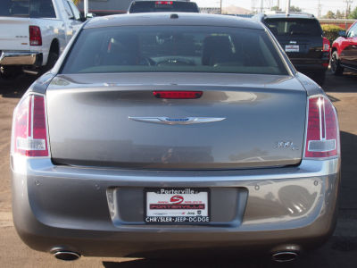 2012 Chrysler 300C  Luxury Series