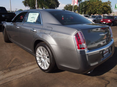 2012 Chrysler 300C  Luxury Series