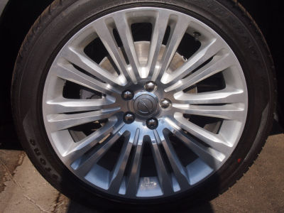 2012 Chrysler 300C  Luxury Series