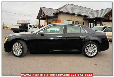 2013 Chrysler 300C  Base
