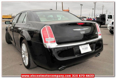 2013 Chrysler 300C  Base
