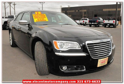 2013 Chrysler 300C  Base
