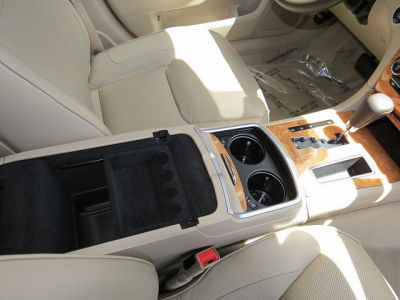 2013 Chrysler 300C  Base