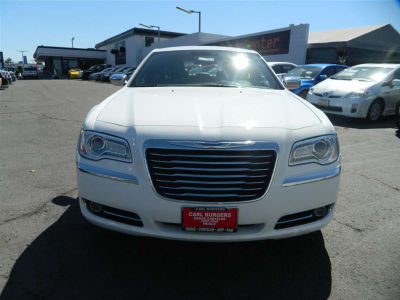 2013 Chrysler 300C  Base