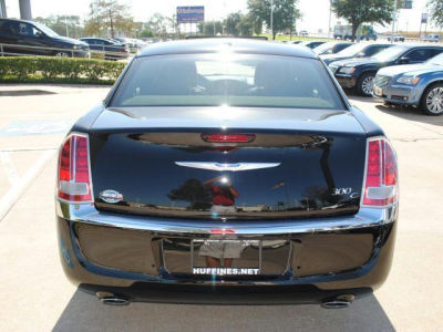 2012 Chrysler 300C  Base