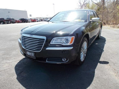 2013 Chrysler 300C  Luxury Series