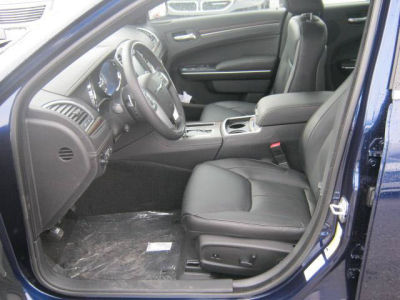 2013 Chrysler 300C  Varvatos Collection