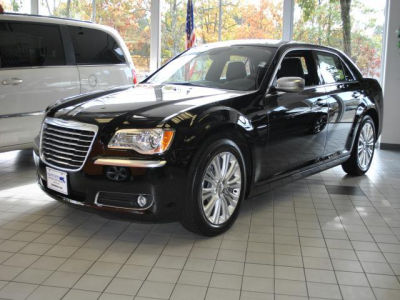 2012 Chrysler 300C  Luxury Series