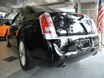 2012 Chrysler 300C  Luxury Series