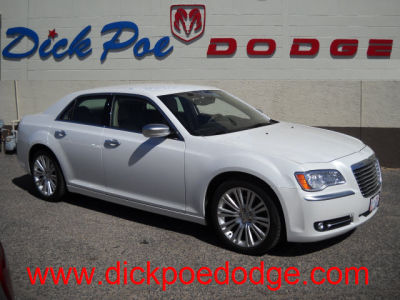 2012 Chrysler 300C  Luxury Series