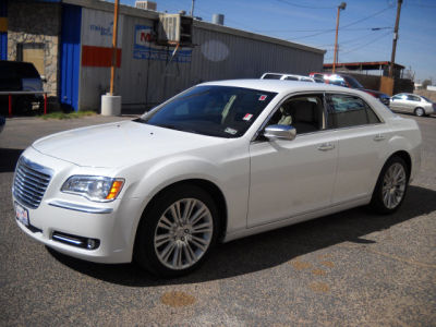 2012 Chrysler 300C  Luxury Series