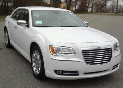 2012 Chrysler 300C  Luxury Series