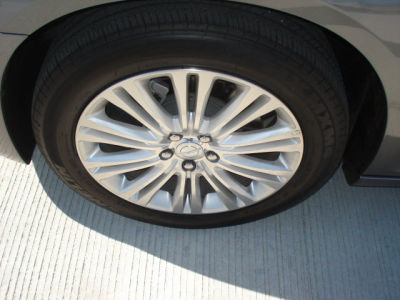 2012 Chrysler 300C  Base