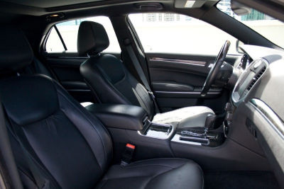 2011 Chrysler 300C  Base