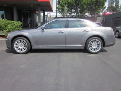 2011 Chrysler 300C  Base