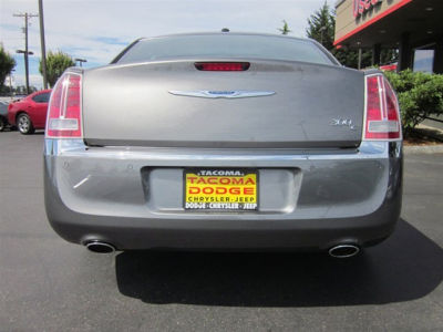 2011 Chrysler 300C  Base