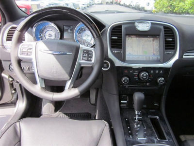 2011 Chrysler 300C  Base