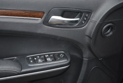 2012 Chrysler 300C  Luxury Series