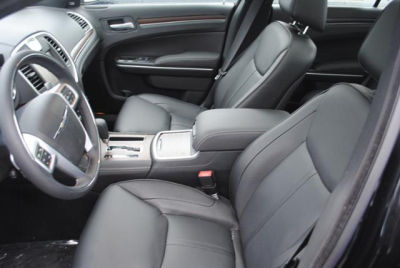 2012 Chrysler 300C  Luxury Series