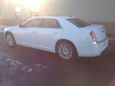 2011 Chrysler 300C  Base