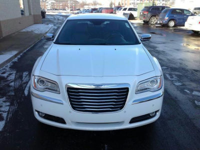 2011 Chrysler 300C  Base