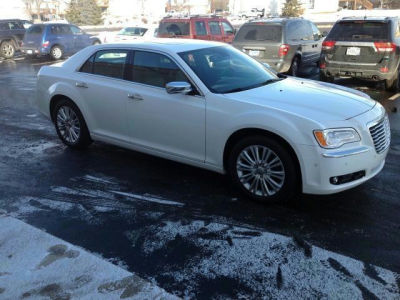2011 Chrysler 300C  Base