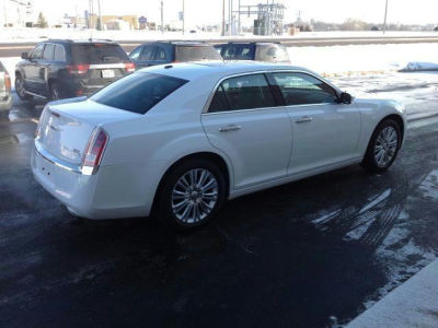 2011 Chrysler 300C  Base