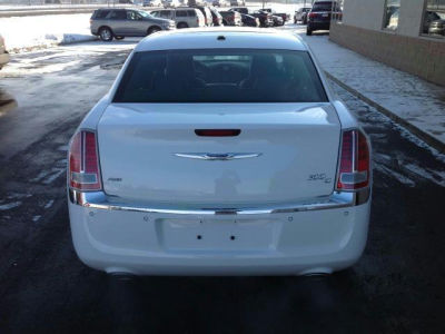 2011 Chrysler 300C  Base