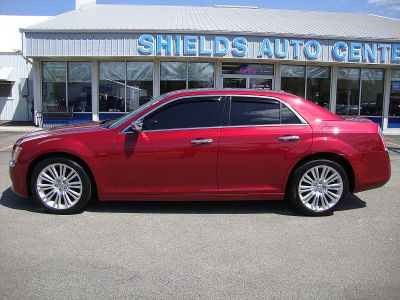 2012 Chrysler 300C  Base