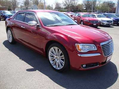 2012 Chrysler 300C  Base