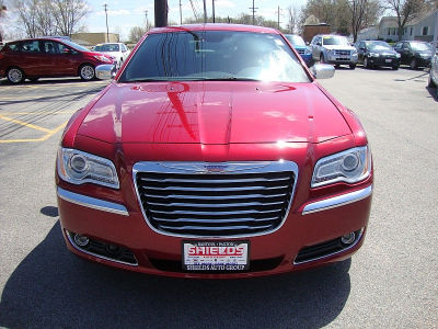 2012 Chrysler 300C  Base