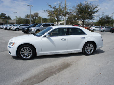 2013 Chrysler 300C  Base