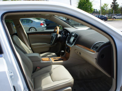 2013 Chrysler 300C  Base