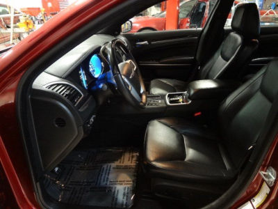 2012 Chrysler 300C  Base