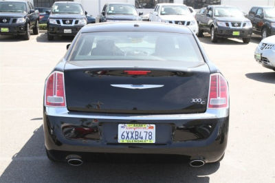 2013 Chrysler 300C  Base