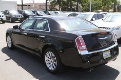 2013 Chrysler 300C  Base