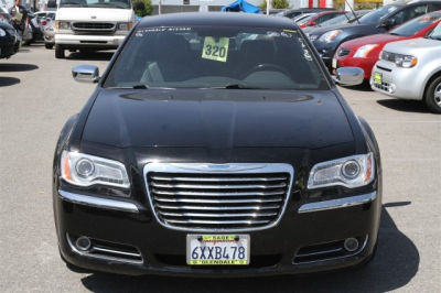 2013 Chrysler 300C  Base