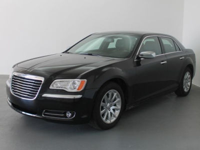 2013 Chrysler 300C  Base