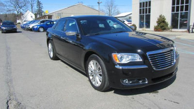 2012 Chrysler 300C  Base