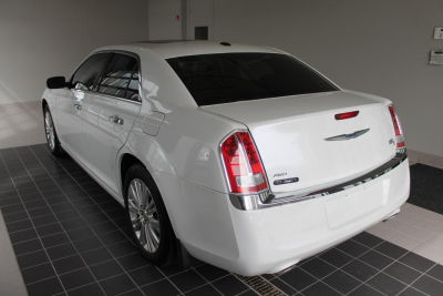 2012 Chrysler 300C  Base