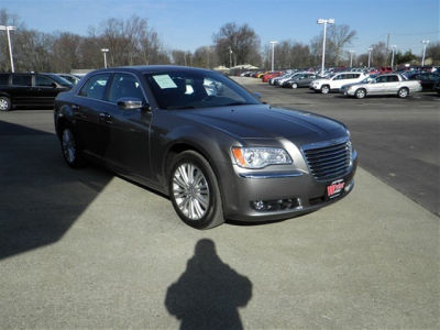 2011 Chrysler 300C  Base