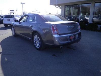 2011 Chrysler 300C  Base