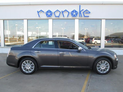 2013 Chrysler 300C  Luxury Series